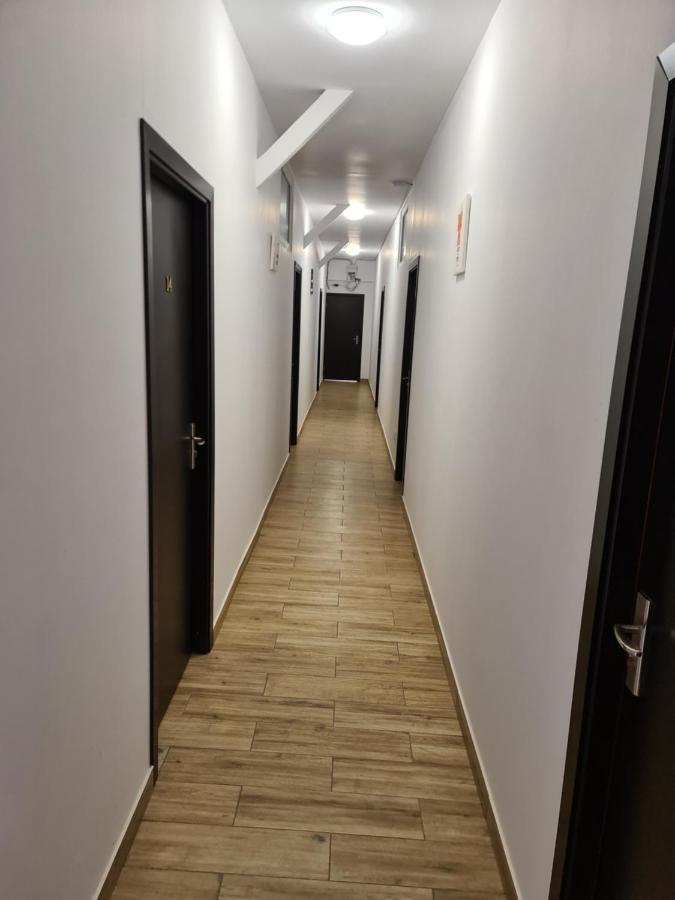 Hotel Safta Residence Pielestii Exterior foto